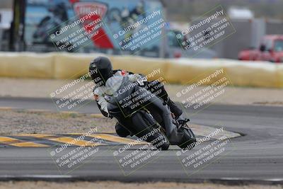 media/Jan-15-2023-SoCal Trackdays (Sun) [[c1237a034a]]/Turn 2 Set 1 (1145am)/